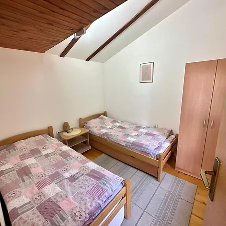 Micic 3 Apartment *